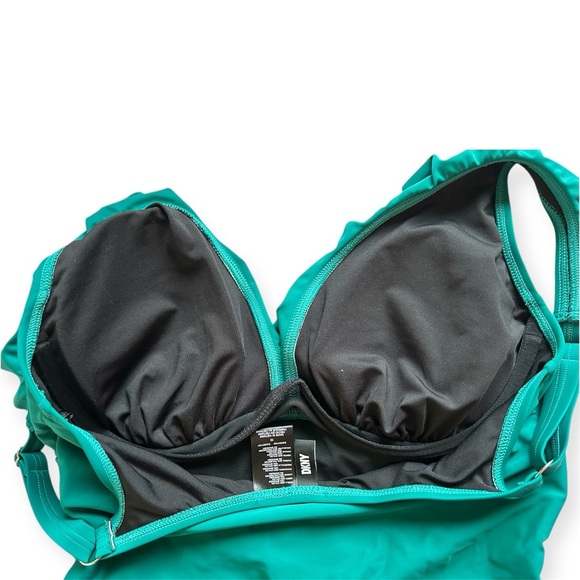 DKNY One Piece Ruffle V-Neck Bathing Swim Suit
Green Women’s Size 12 - Picture 10 of 14